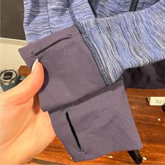 Lululemon jacket - Picture 4 of 4